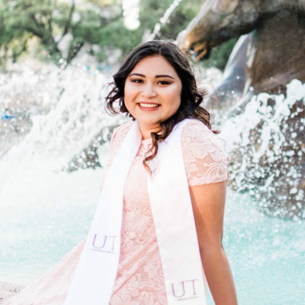 Meet your Posher, Corina